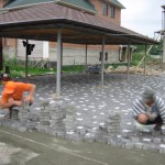 Укладка тротуарной плитки